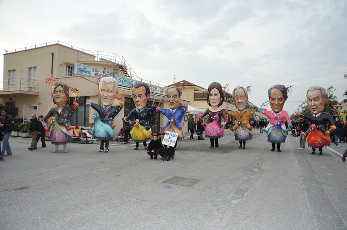 Ingrandisci la foto